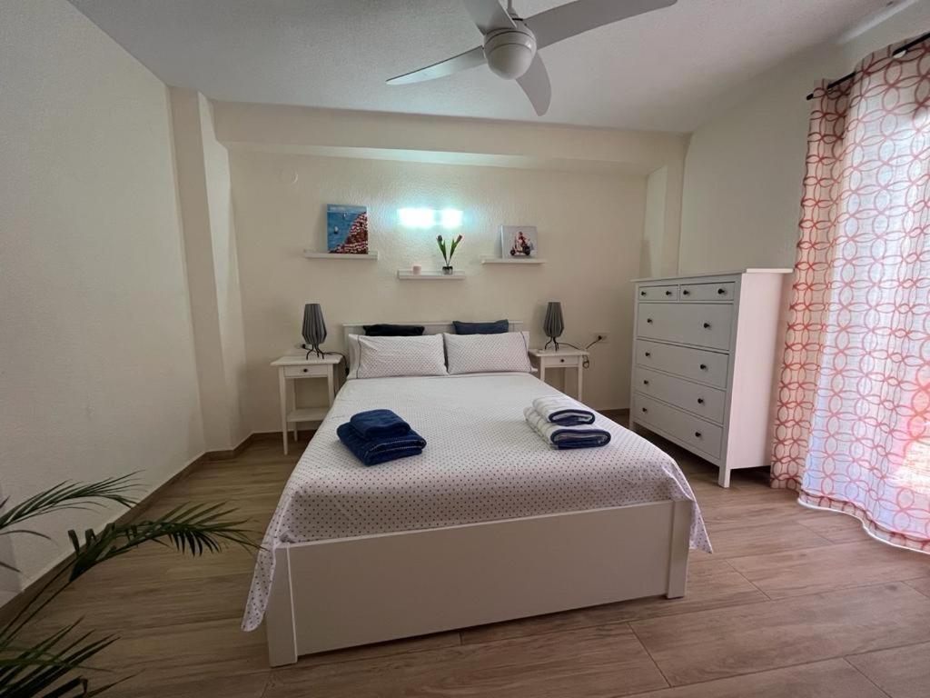 Apartamento 2 Dormitorios En Primera Linea De Playa San Cristobal Almuñécar المظهر الخارجي الصورة