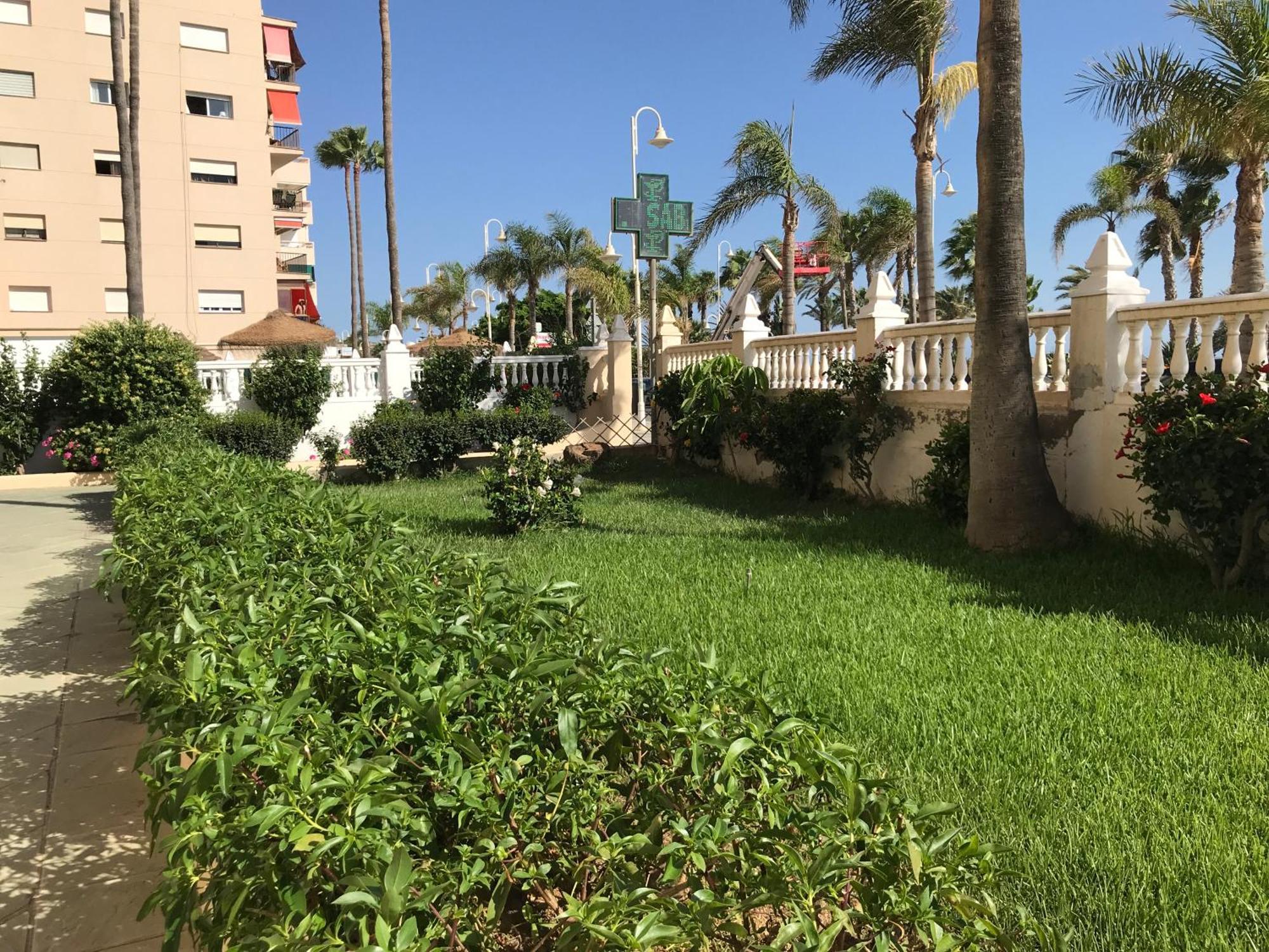 Apartamento 2 Dormitorios En Primera Linea De Playa San Cristobal Almuñécar المظهر الخارجي الصورة